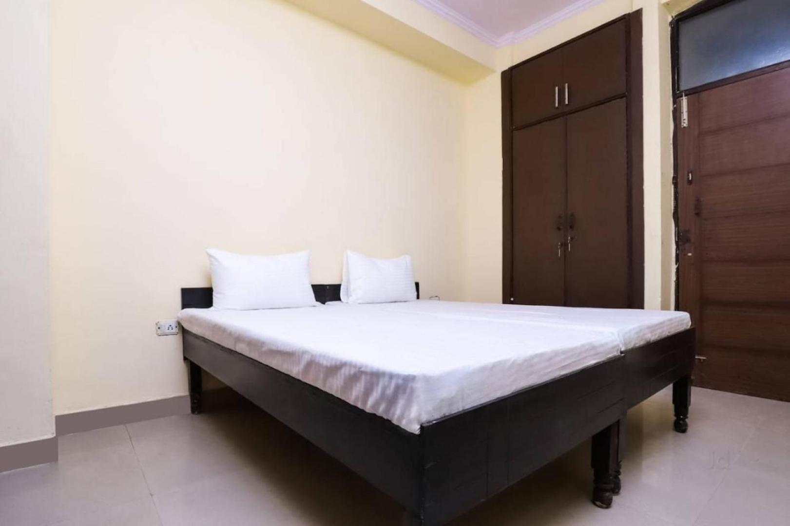 Chirag Hotel,Ghaziabad Exterior foto